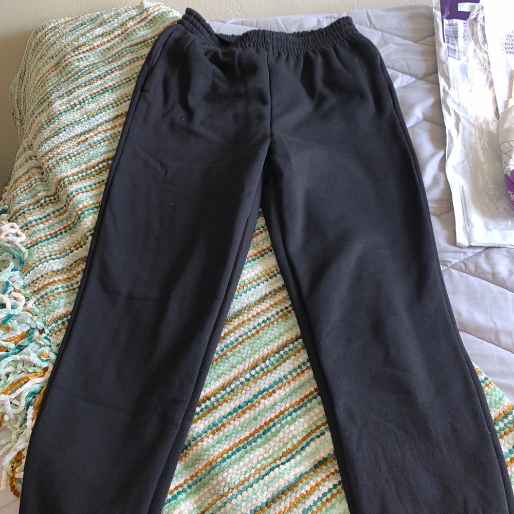 Medium sweatpants from adika